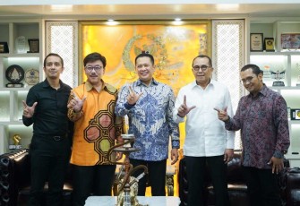 Bambang Soesatyo bersama Direksi Eskayvie Global Malaysia di Jakarta, Kamis (31/8)
