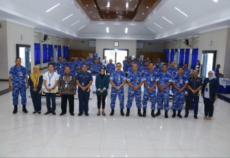 Foto bersama usai Sosialisasi Program ASABRI dan BWS di Koharmatau, Bandung, Senin (18/9)