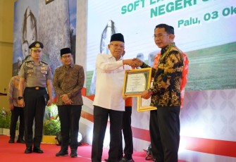 Menteri Desa, Pembangunan Daerah Tertinggal, dan Transmigrasi Abdul Halim Iskandar Mendampingi Wakil Presiden Republik Indonesia  K.H. Ma'ruf Amin dan Memberikan laporan kegiatan Rakornas percepatan pembangunan daerah tertinggal dirangkaikan dengan Deklarasi daerah tertinggal serta soft Launching Sulawesi Tengah Negri Seribu Megalit, pada Selasa 03/10/23