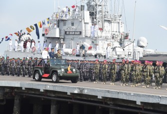Upacara Peringatan HUT ke-78 TNI Tahun 2023 di Dermaga Madura Ujung Surabaya