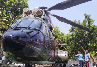 Pencucian berkala Heli Super Puma koleksi Muspusdirla, Jum'at (13/10)