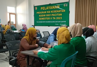 Layanan KB Kesehatan Kodim 0801/Pacitan, Kamis (19/10)
