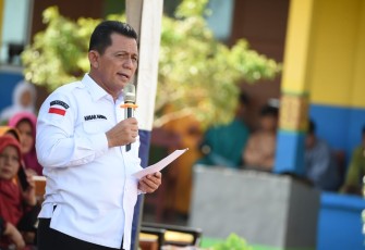 Gubernur Kepri Ansar Ahmad 