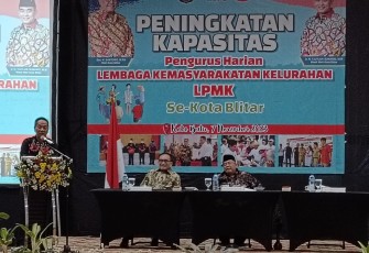 Ketua DPRD Kota Blitar Syahrul Alim Berikan Sambutan di Forum Pembinaan LPMK se- Kota Blitar Tahun 2023