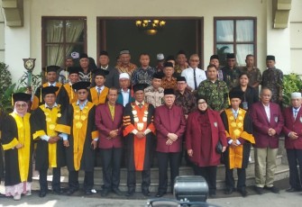 Wisudawan STAI Universitas Islam Sumatera Utara, Rabu (29/11) 