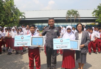 Siswa Berprestasi Yayasan Hang Tuah, Rabu (6/12)