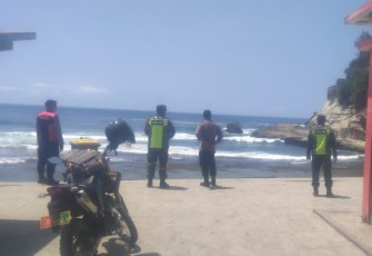 Pengamanan lokasi wisata pantai Klayar