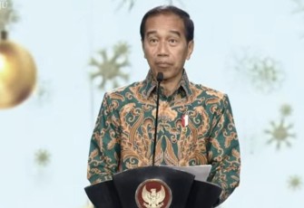 Presiden Joko Widodo menghadiri Perayaan Natal Nasional 2023 yang digelar di Graha Bethany Nginden Surabaya, Provinsi Jawa Timur, pada Rabu malam, 27 Desember 2023
