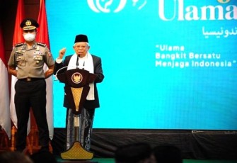 Wakil Presiden RI Ma'ruf Amin saat memberikan arahan pada acara Ijtima Ulama Nusantara di Jakarta, Jumat (13/1/2023).