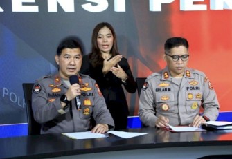 Karo Penmas Divhumas Polri Brigjen Ahmad Ramadhan saat memberikan konferensi pers