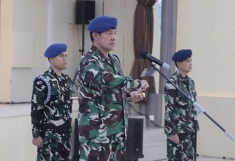 Pangkoopsud I Marsda TNI Bambang Gunarto saat membuka latihan Parasailing 2023, di Jakarta, Selasa (2/5)