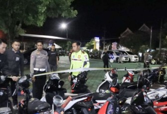 Barang bukti razia motor diduga aksi balap liar