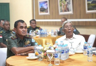 Danrem 121/Abw Brigjen TNI Pribadi Jatmiko saat nobar KASAD Award 2023, Senin (10/7)