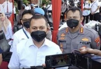 Dirresnarkoba Polda Jatim Kombes Arie Ardian Rishadi saat memberikan keterangan pers, Kamis (13/7)
