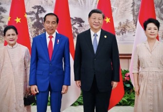 Presiden Joko Widodo didampingi Ibu Iriana Joko Widodo melakukan pertemuan bilateral bersama Presiden Republik Rakyat Tiongkok (RRT) Xi Jinping di Hotel Jinniu, Chengdu, pada Kamis, 27 Juli 2023.