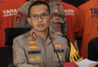 Kapolres Ponorogo AKBP Wimboko saat memberikan keterangan pers,