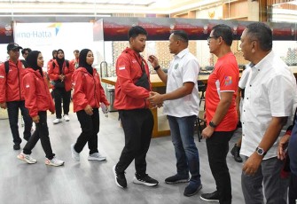 Pangdam Jaya saat Lepas Keberangkatan Tim Nasional Panahan Ke Asian Games Hangzhuo China 