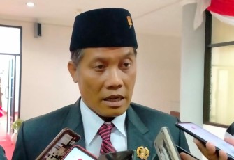 Ketua DPRD Kabupaten Blitar Suwito Saren Satoto (Foto : dok. Faisal NR / Klikwarta.com)
