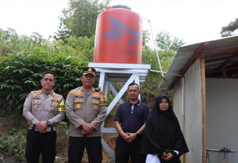 Polres Lebong saat berikan Bantuan Sumur dan Sanitasi Air Bersih di TPQ As Sunnah