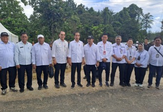 Presiden Joko Widodo Bersama Jajaran Pejabat Kementerian Pertanian RI