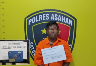 Tersangka dan barang bukti saat diamankan