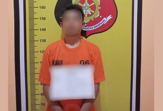 Tersangka pria berinisial, SSR alias E (32), untuk proses lebih lanjut diamankan di Polsek Padang Bolak.