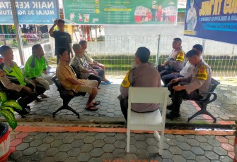 Polsek Kotapadang Jumat Curhat di Kantor Stasiun Kereta Api