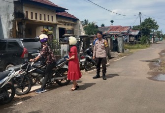 Bhabinkamtibmas Polsek Teluk Segara Amankan Peribadatan di Rumah Ibadah El Sahadai