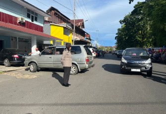 Polwan Polresta Bengkulu Amankan Pasar Tumpah Ramadhan 1444 H