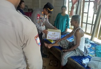Polsek Putri Hijau Bagikan 25 Paket Bansos Untuk Masyarakat Putri Hijau
