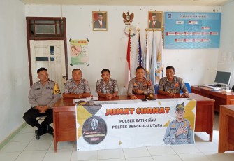 Dekatkan Diri dengan Masyarakat, Kapolsek Batik Nau Laksanakan Giat Jumat Curhat
