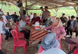 Personel Polsek Manna Melakukan Monitoring dan Pengamanan Cek Kesehatan Jemaah Suluk