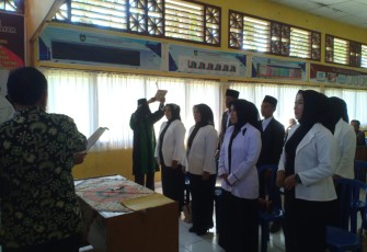 Bhabinkamtibmas Polsek Pino Raya, Hadiri Pelantikan dan Pengambilan Sumpah Anggota BPD Desa Nanjungan 