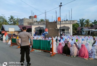 Polres Seluma dan Polsek Jajaran Laksanakan Pengamanan Salat Idulfitri