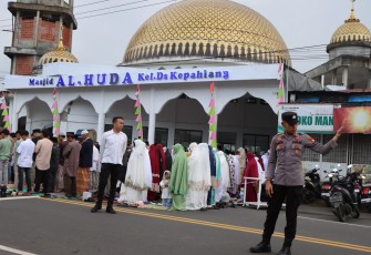 Polres Kepahiang Gelar Pengamanan dan Pengaturan Dilokasi Salat Idulfitri