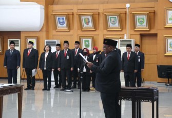 Wamendagri John Wempi Wetipo saat lantik Pejabat Pimpinan Tinggi Pratama