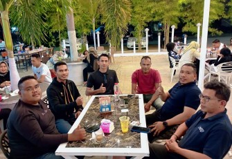 Ketua KNPI Aceh Timur Silaturahmi dan Diskusi Dengan Pemuda Lintas Sektor