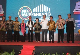 Bupati Samosir saat Hadiri Acara Desk Pra Musrenbang Zona Dataran Tinggi RKPD Provsu Tahun 2024