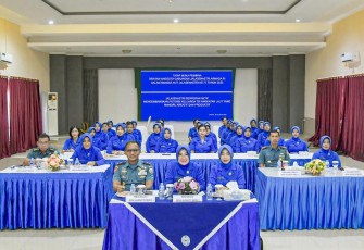 Danlantamal IX dan Ketua Korcab IX DJA III Terima Pembekalan Pangkoarmada RI