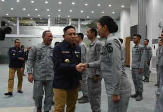 Kepala Bakamla RI saat Melepas Personel Latihan ke Korea Selatan