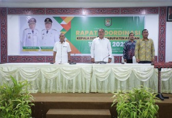 Wabup Taufik ZA saat Buka Rakor Kepala Desa di Danau Toba 