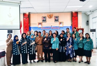 Foto bersama usai acara