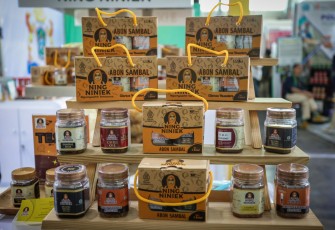 MenKopUKM Dorong Produksi Unggulan Domestik Terhubung dalam Industri Halal