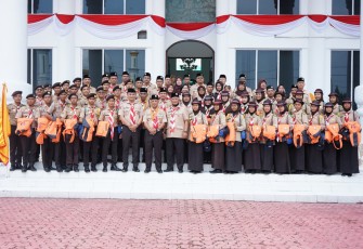 Asisten Pemerintahan dan Kesejahteraan Rakyat Lepas Peserta Raimuna Nasional ke XII