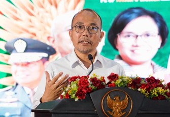 Stafsus MenKopUKM Bidang Pemberdayaan Ekonomi Kerakyatan M. Riza Damanik