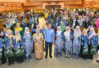 Bamsoet dalam Sosialisasi Empat Pilar MPR RI, yang diselenggarakan bekerjasama dengan Forum Alumni HMI-Wati (FORHATI) Nasional, di MPR RI, Jakarta, Minggu (19/11/23).