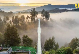 Jembatan Kaca dan Terminal Seruni Point di Kawasan Bromo Tengger Semeru