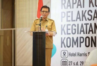 Restuardy Daud saat membuka acara SIMURP (Strategic Irrigation Modernization and Urgent Rehabilitation Project) Komponen B, di Hotel Harris Suites Puri Mansion, Jakarta.