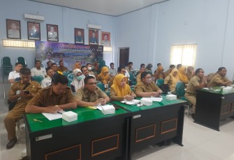 Peserta sosialisasi bazar pangan murah dan produk unggulan dari berbagai steakholder