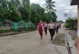 Polsek Belitang Tiga saat Laksanakan Olah Raga Rutin